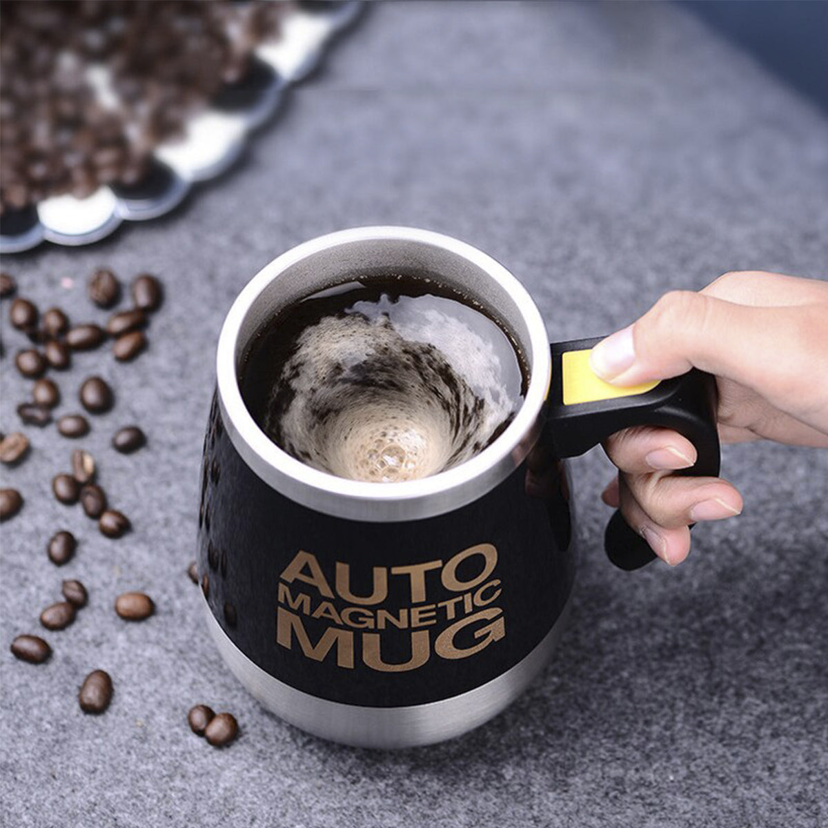 Automatic Magnetic-Stirring Mug