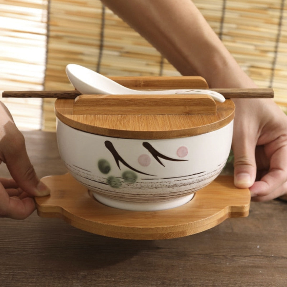 Ceramic Noodle Bowl With Spoon