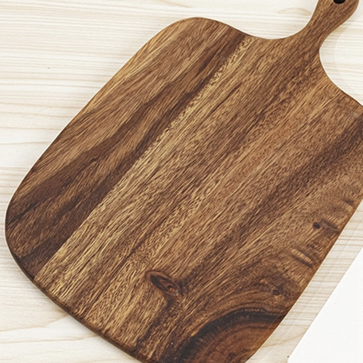 Wooden Cutting Board With Handle