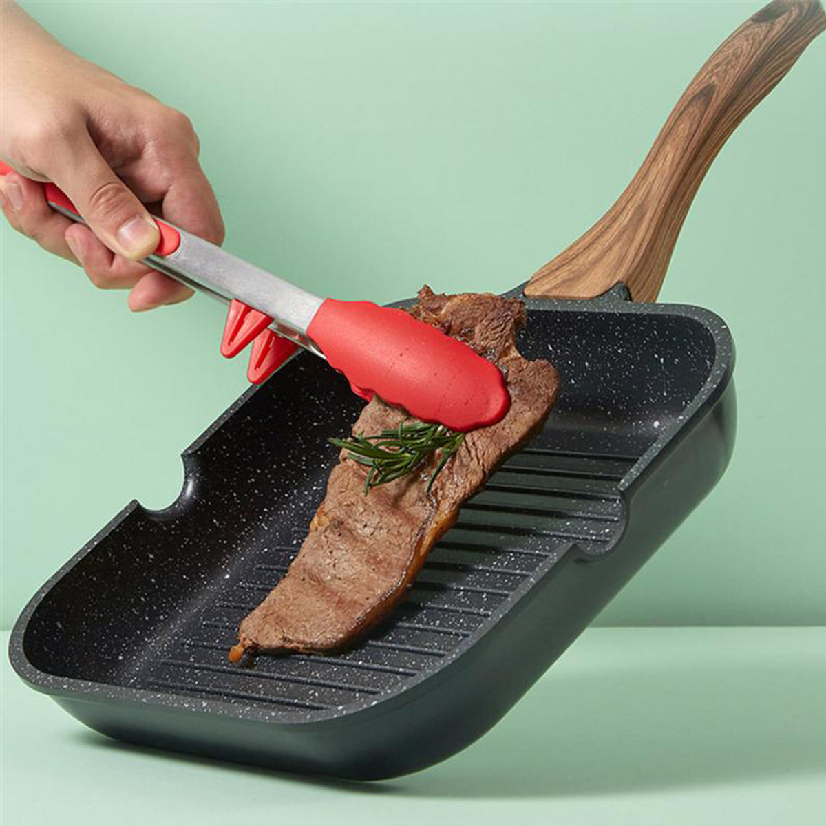 Durable Wood Handle Grill Pan