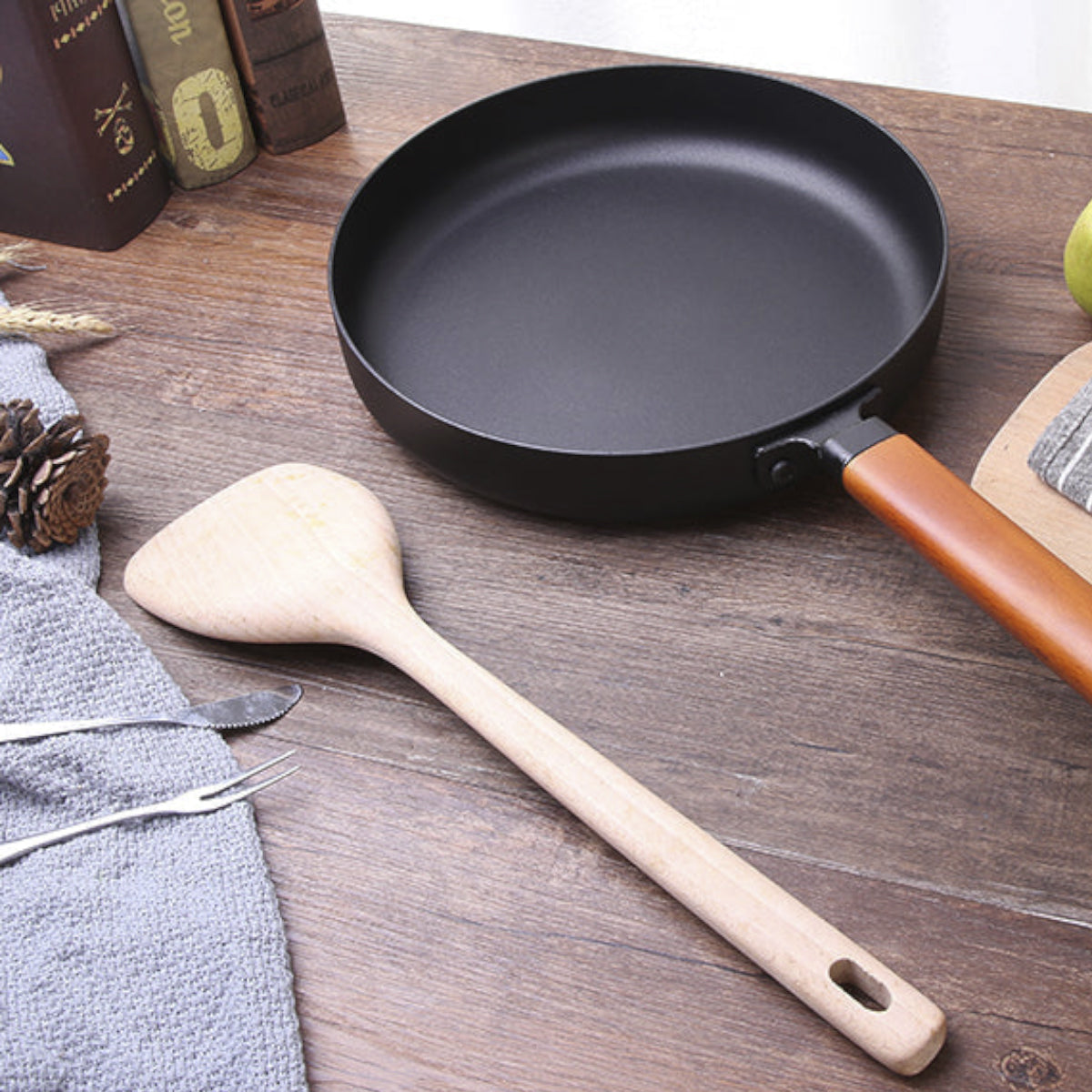 Cast Iron Classic Frying Pan