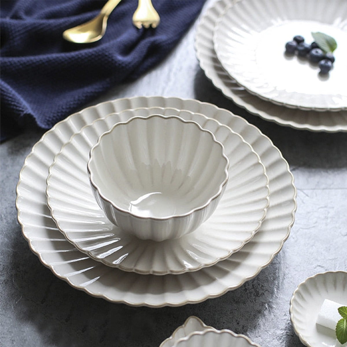 White Glazed Dinnerware Set