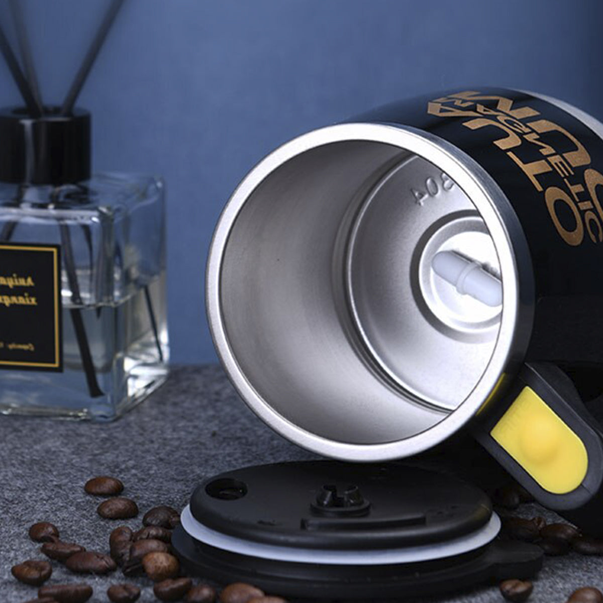 Automatic Magnetic-Stirring Mug