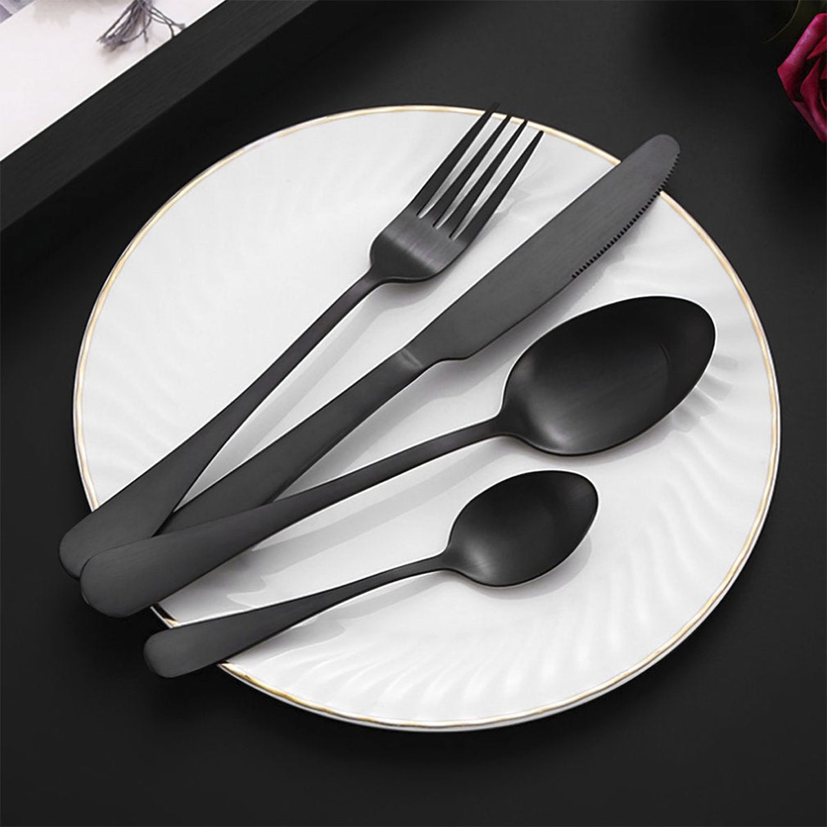 Black Cutlery Set