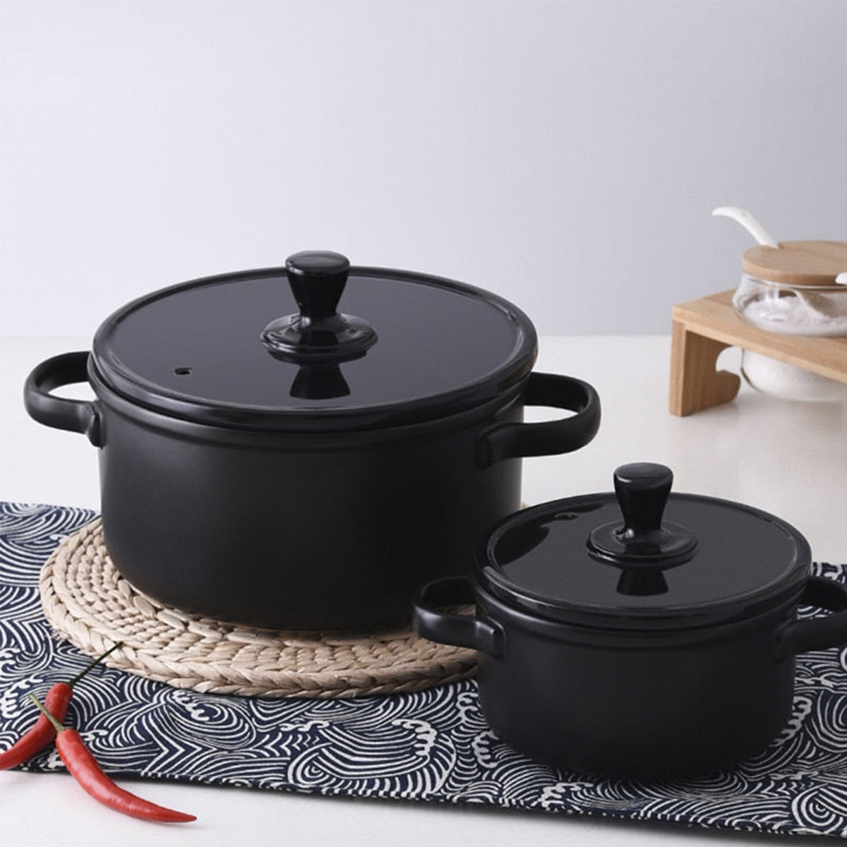 Black Enameled Ceramic Soup Pots