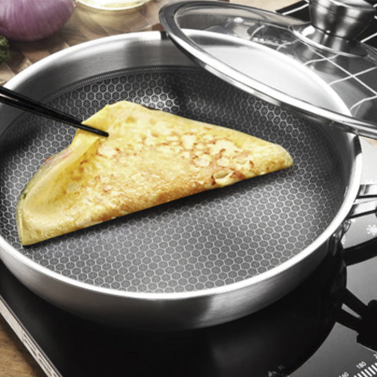 Frying Pan With Glass Cover
